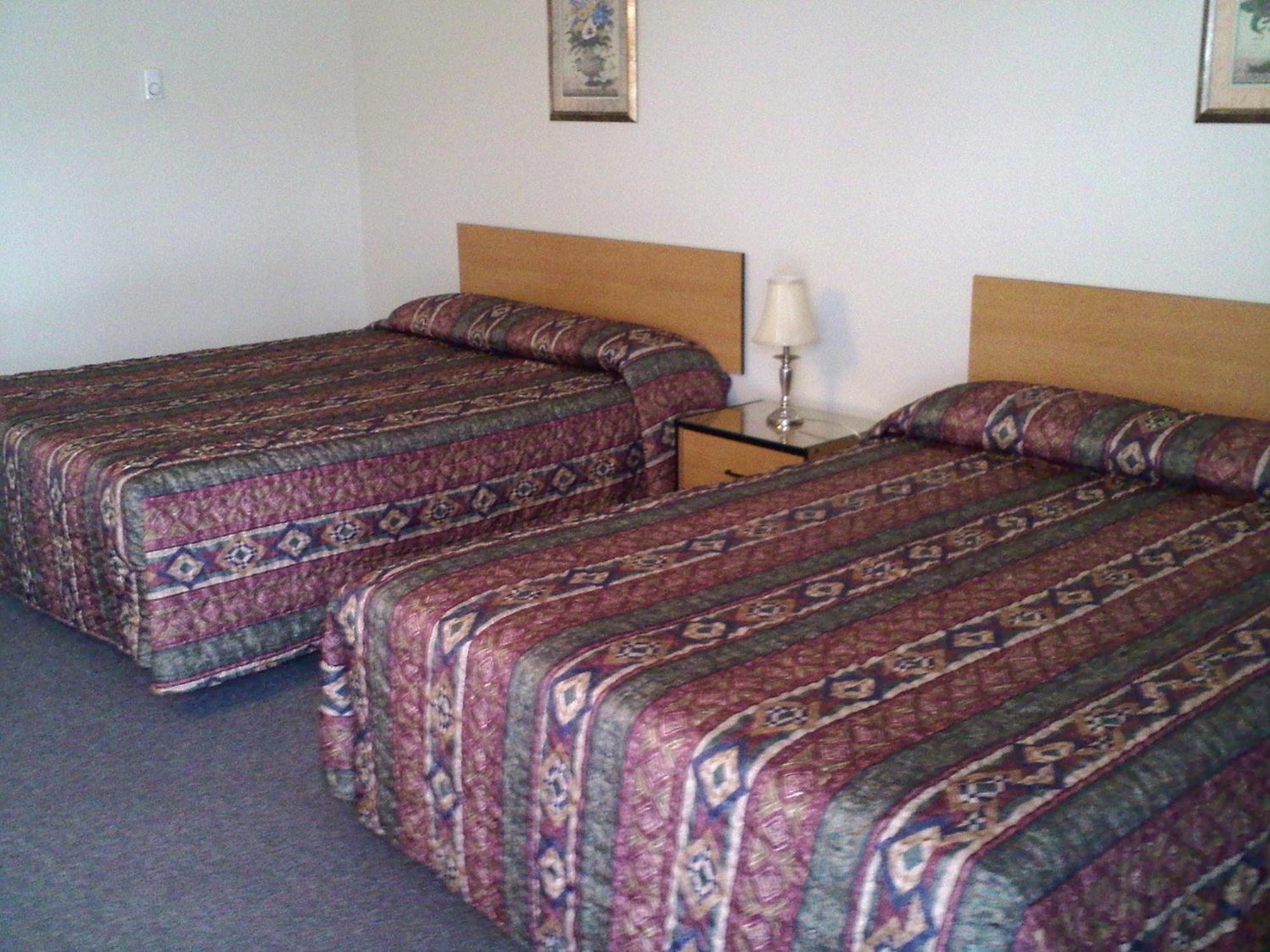 Caravan Inn Quesnel Zewnętrze zdjęcie